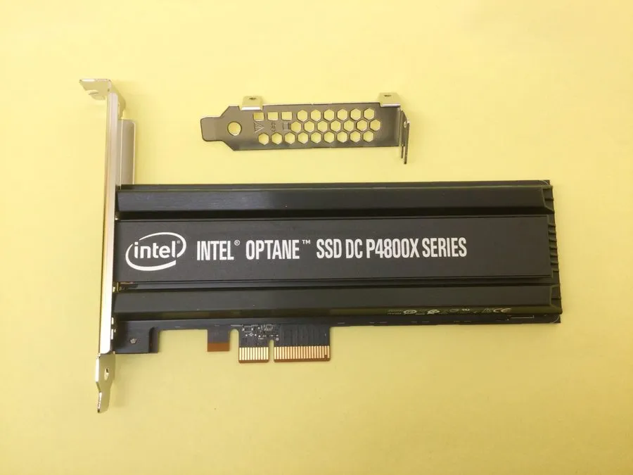 SSD-накопитель Intel Optane DC P4800X Series 750GB PCIe NVMe Solid State Drive S