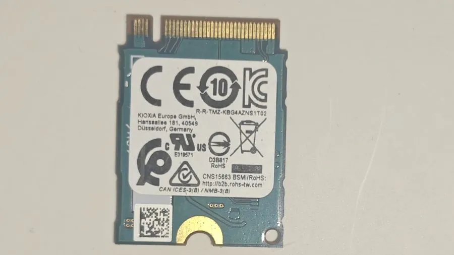 SSD-накопитель KIOXIA Toshiba BG4 128GB M.2 2230 PCIe Gen3 x4 NVMe SSD KBG40ZNS1