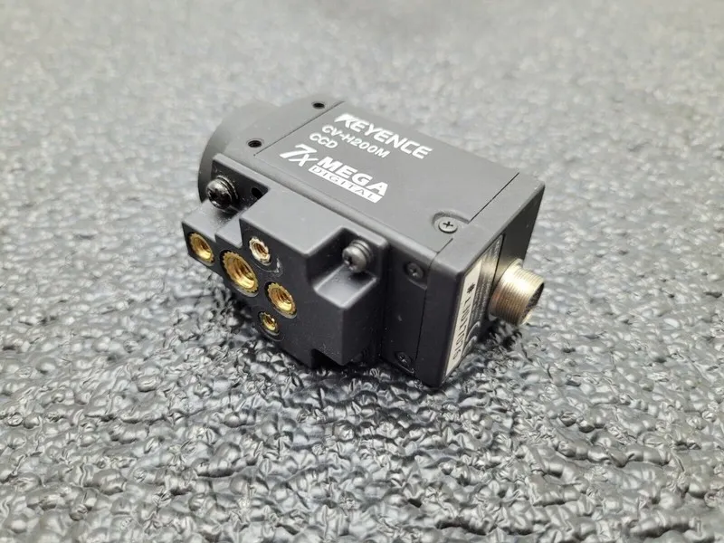Камера машинного зрения KEYENCE CV-H200M Vision system camera