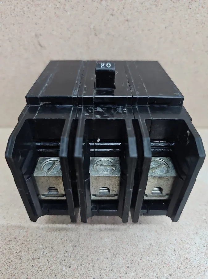 Автоматический выключатель SIMENS BQD BQD320 3 POLE 20 AMP 480V GRAY CIRCUIT BRE