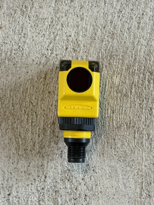 Фотоэлектрический датчик Banner Q25SP6LPQ Photoelectric Sensor 10-30VDC PNP M12 — фото лота 1