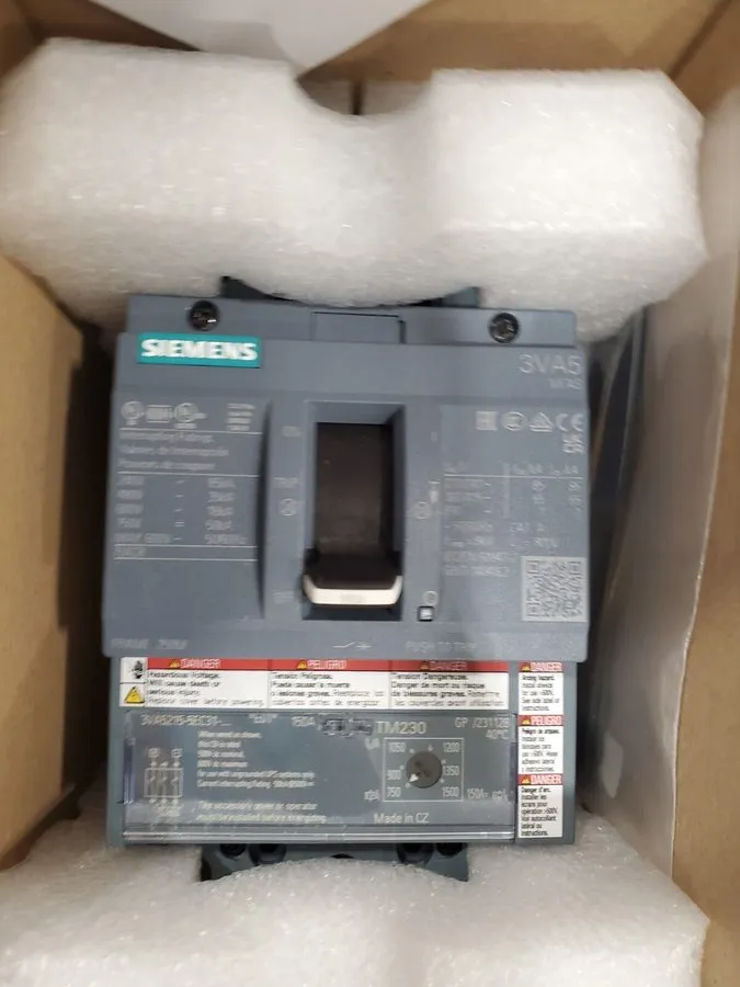 Автоматический выключатель Siemens 3VA5215-5EC31-0AA0 150 Amp 600 VAC 3 Pole Cir