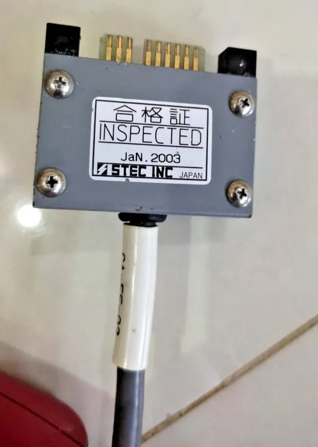 Контроллер Horiba STEC SEC-4400 MFC Mass Flow Controller 300 SCCM SiH4 Gas CA-FE — фото лота 1