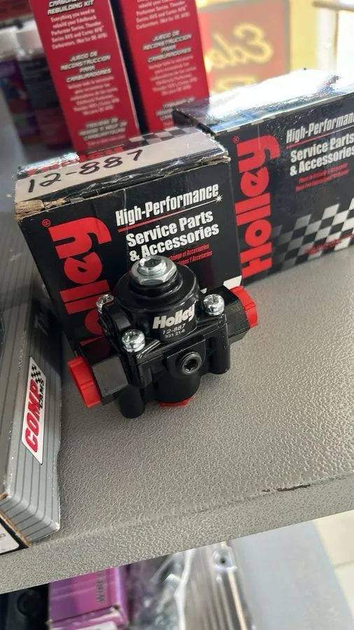 Трубопроводная арматура Holley 12-886 Adjustable EFI Fuel Pressure Regulator 15-