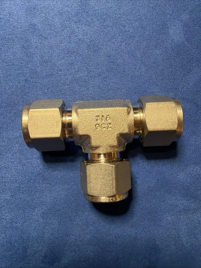 Фитинг Swagelok Stainless Steel Union Tee Fitting, 1/2" OD Tube, SS-810-3 — фото лота 2