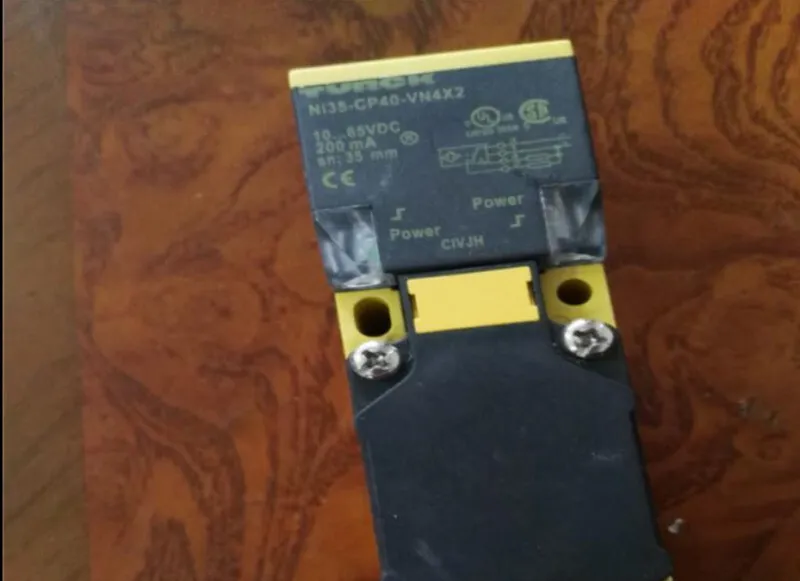 Датчик приближения NI35-CP40-VN4X2