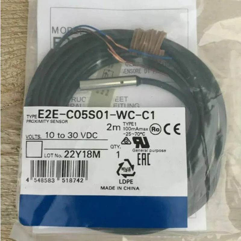 Датчик приближения Proximity Sensor E2E-C05S01-WC-C1