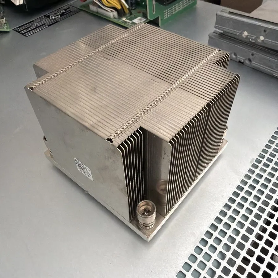 Комплектующее сервера Dell Poweredge R510 Heatsink Replacement DP/N 06DMRF — фото лота 1