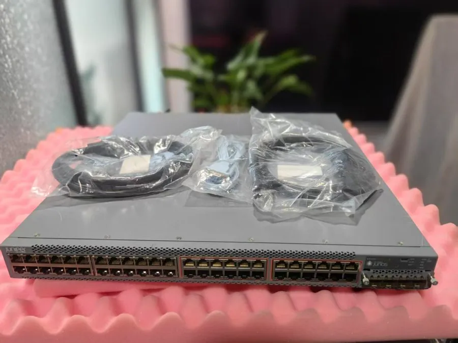 Коммутатор Juniper EX4300-48MP 48-Port Multi-Gigabit PoE+ Ethernet Switch