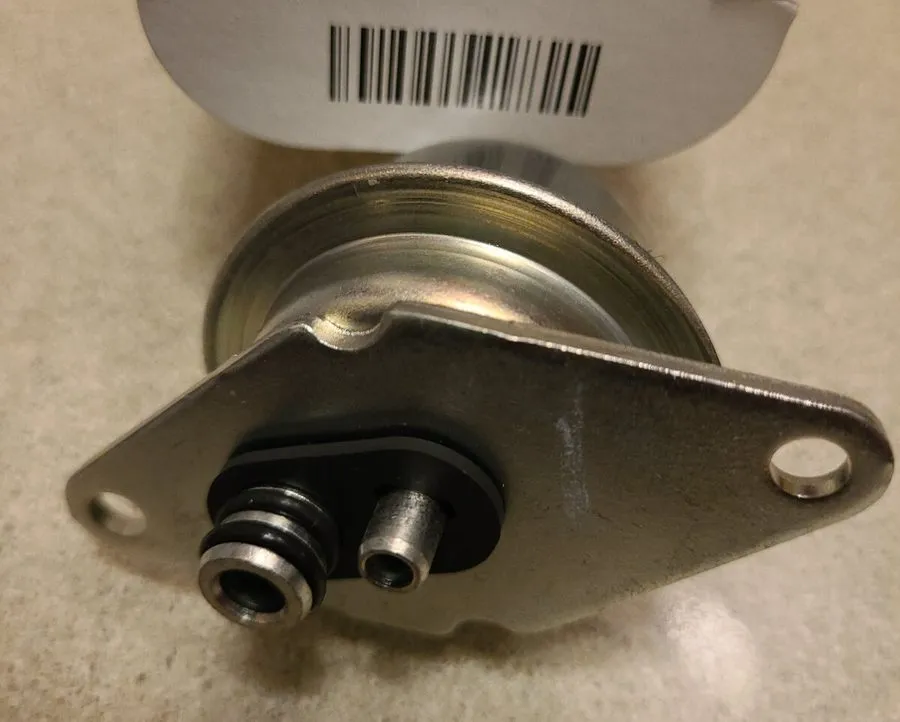 Трубопроводная арматура Fuel Injection Pressure Regulator Standard PR162T