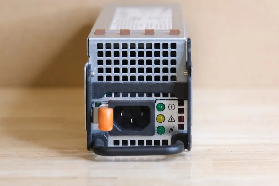 Блок питания 0DX385 Dell PowerEdge Z750P-00 750W Hot Swap Power Supply 7007072-Y