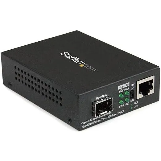 Медиаконвертер StarTech MCM1110SFP Gigabit Ethernet Fiber Media Converter w/ Ope
