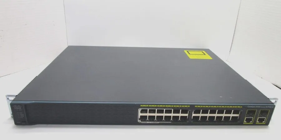 Коммутатор Cisco WS-C2960-24LC-S 24-Port 8 PoE + 2 Gigabit T/SFP Network Switch