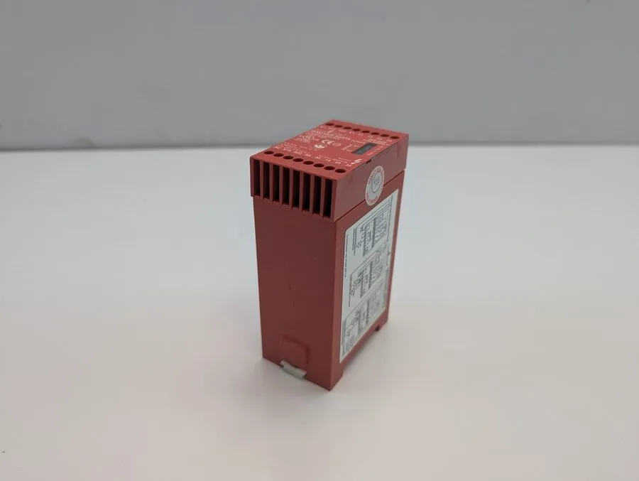 Реле безопасности Allen-Bradley 440R-D23022 Guardmaster Minotaur MSR7R Safety Re