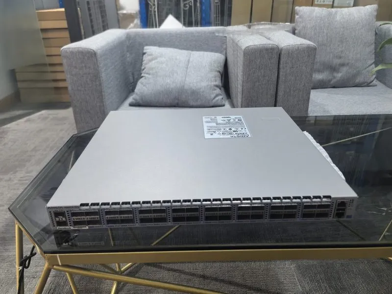 Коммутатор ARISTA DCS-7060CX-32S-R/Same-day shipping/95%new