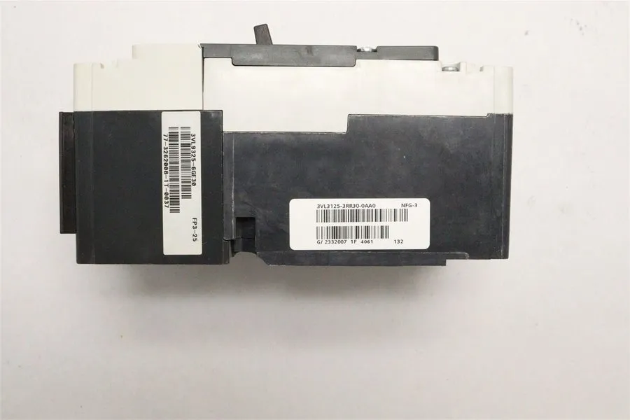 Автоматический выключатель SIEMENS HFGA 250 AMP 3 POLE MOLDED CASE CIRCUIT BREAK