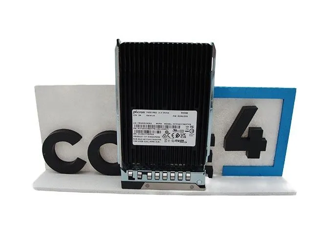 SSD-накопитель Micron 7450 PRO 960GB U.3 15mm PCIe 4.0 NVMe Enterprise SSD MTFDK