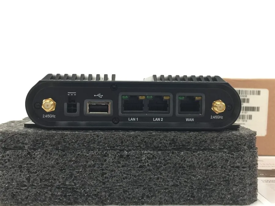 Маршрутизатор Cradlepoint IBR1100LP6 Compact Rugged Dual Band Cellular LTE Modem