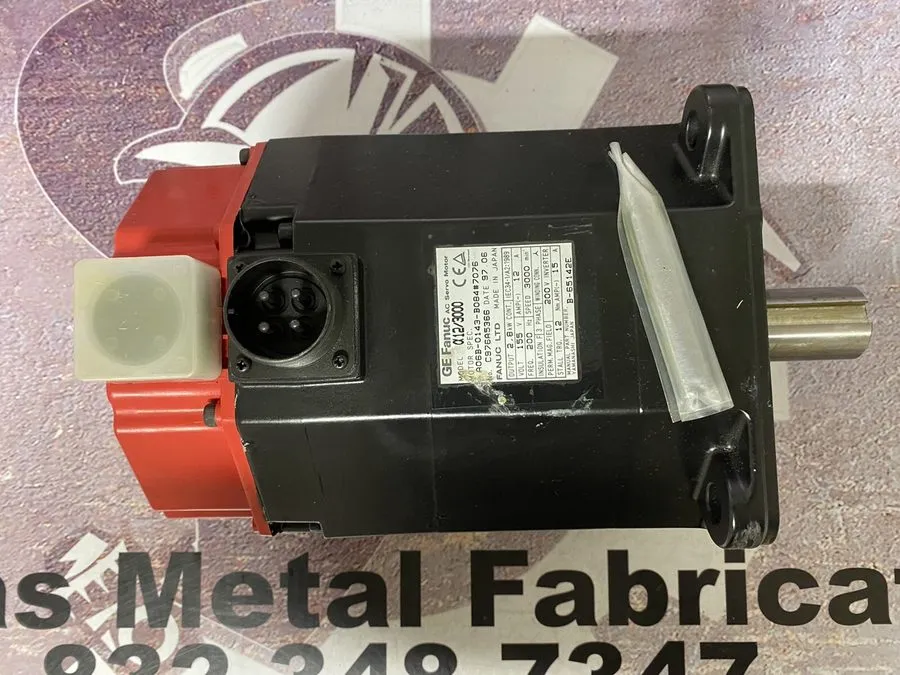 Серводвигатель GE FANUC AC SERVO MOTOR A06B-0143-B075#7008 A12/3000 3PH 2.8KW 30