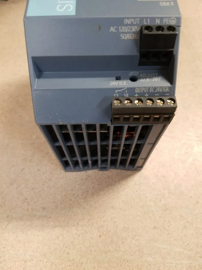 Блок питания Siemens 6EP13332BA20 SITOP PSU100S Power Supply 24VDC 5A