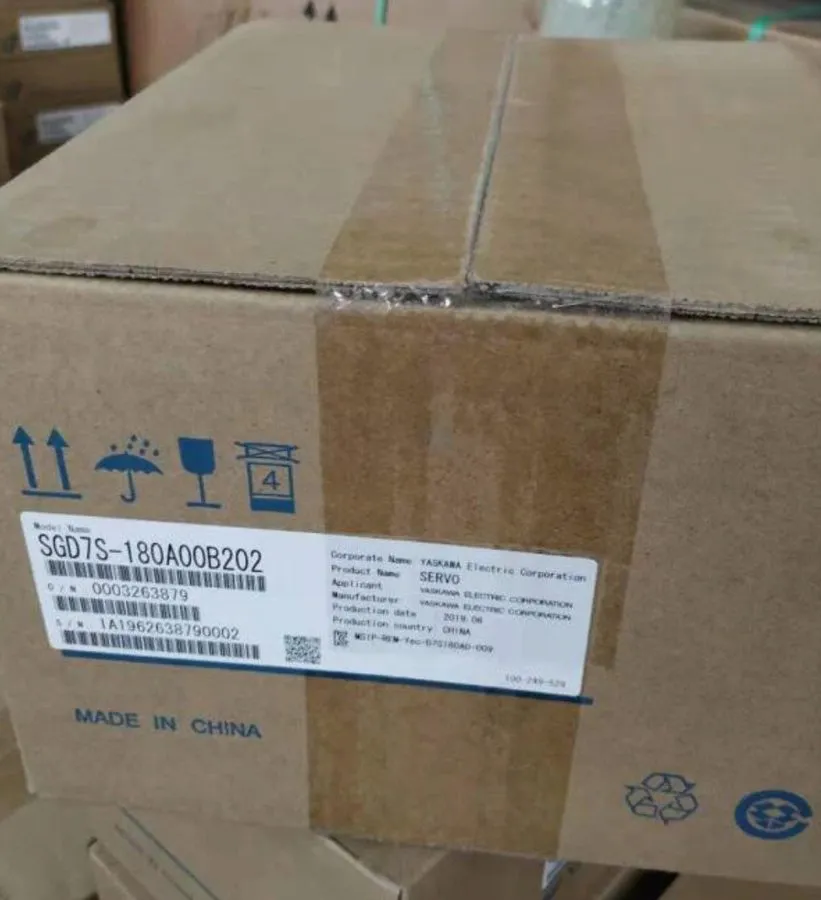 Сервопривод Yaskawa servo drive SGD7S-180A00B202