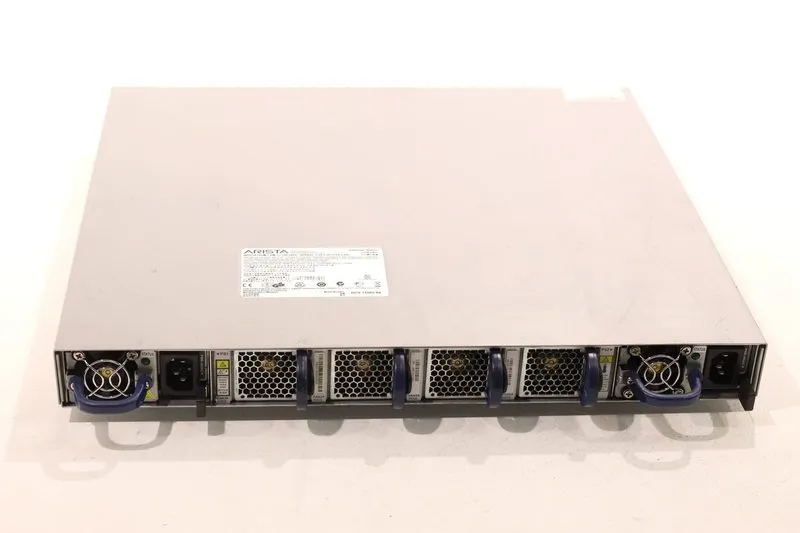 Коммутатор Arista DCS-7150S-64 48-Port 10GbE SFP+ 4x40GbE QSFP+ Switch Powers On — фото лота 4