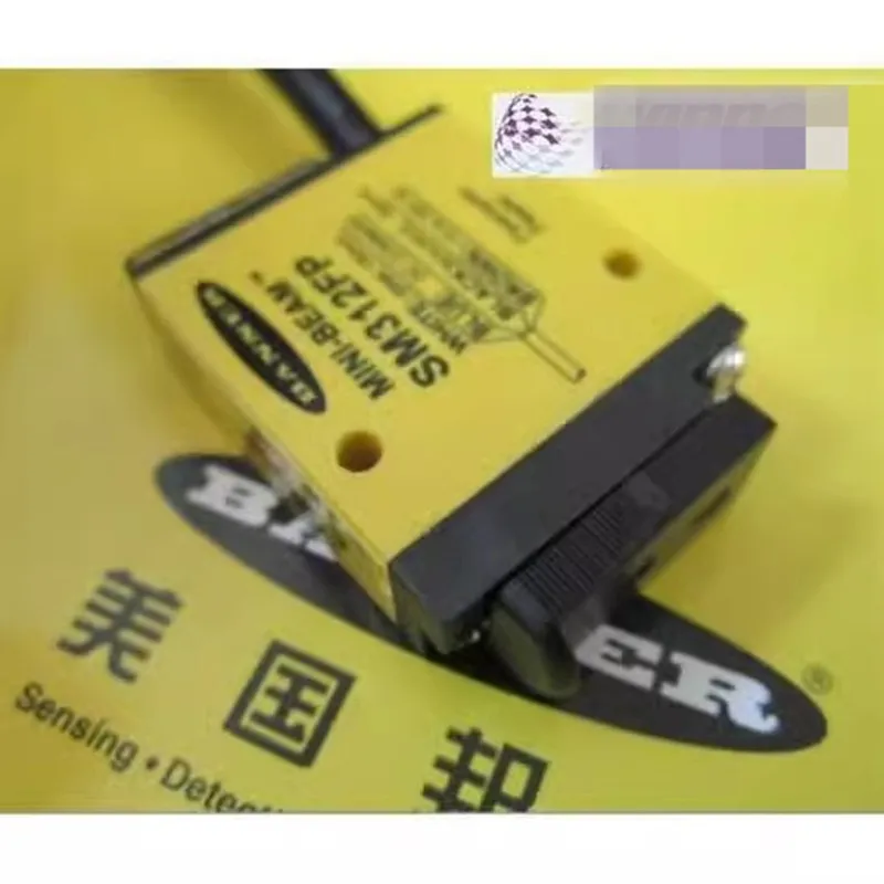 Фотоэлектрический датчик Banner SM312FP Mini-Beam Photoelectric Sensor 10-30V DC