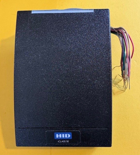Оборудование видеонаблюдения 3x HID 920NTNNEKE001F iClass er R40 Wall Switch