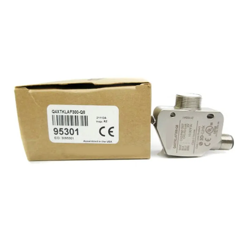 Фотоэлектрический датчик BANNER Q4XTBLAF500-Q8 Photoelectric Sensor 10-30V dc