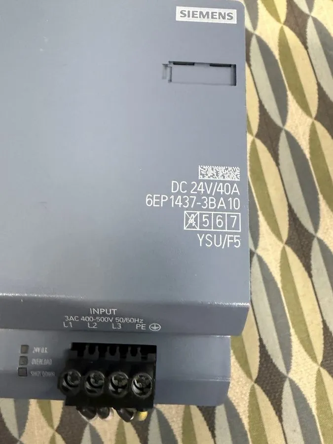 Блок питания SIEMENS 6EP1437-3BA10 SITOP PSU8200 POWER SUPPLY, 24VDC, 40A. 4E-21