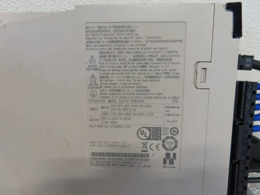 Сервопривод YASKAWA SGD7S-2R8A20A ac servo drive servopack