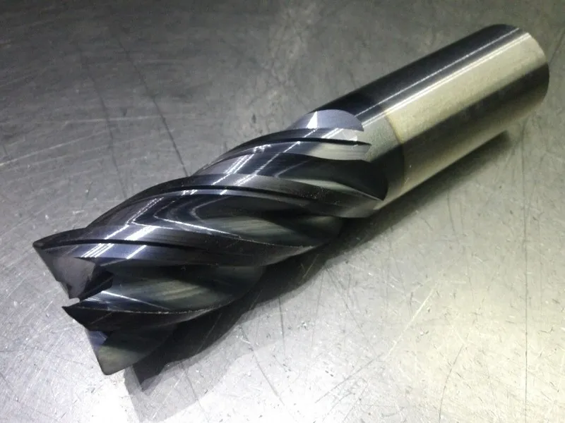 Режущий инструмент Widia/Hanita 1" 5 Flute Carbide CR Endmill .06" R 5V0E25008CW