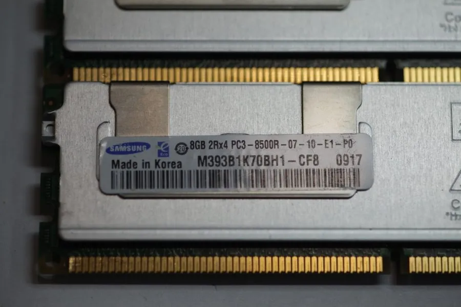 Модуль памяти Lot 4x Samsung 8GB 2Rx4 PC3-8500R DDR3 ECC RDIMM Server RAM M393B1