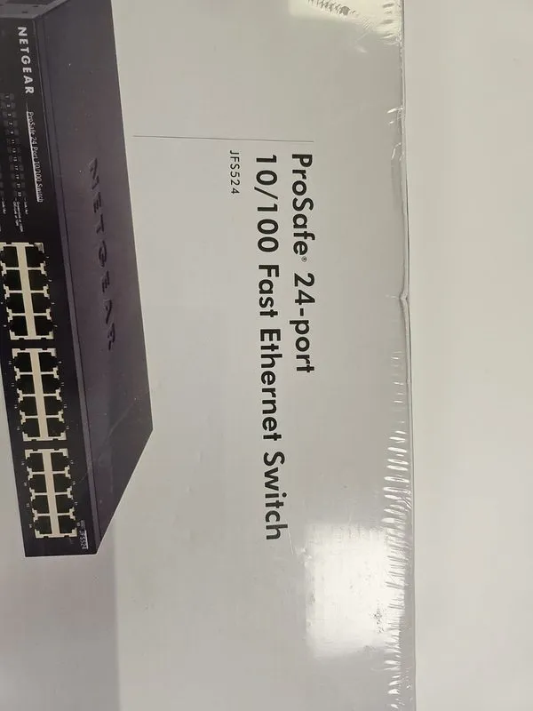 Коммутатор NETGEAR ProSafe JFS524 24-Port Ethernet Network Switch 10/100 Rackmou — фото лота 2