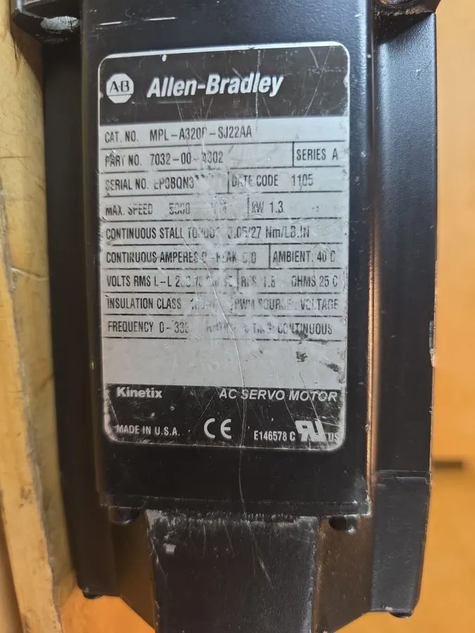 Серводвигатель Allen Bradley MPL-A320P-SJ22AA Kinetix AC Servo Motor