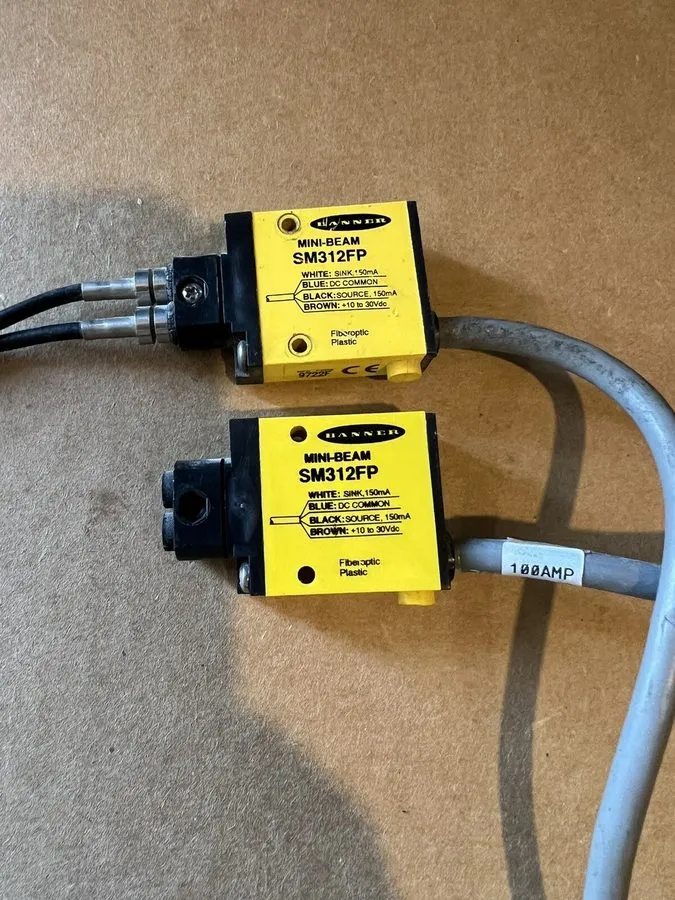 Фотоэлектрический датчик Banner SM312FP Mini-Beam Photoelectric Sensor 10-30V DC
