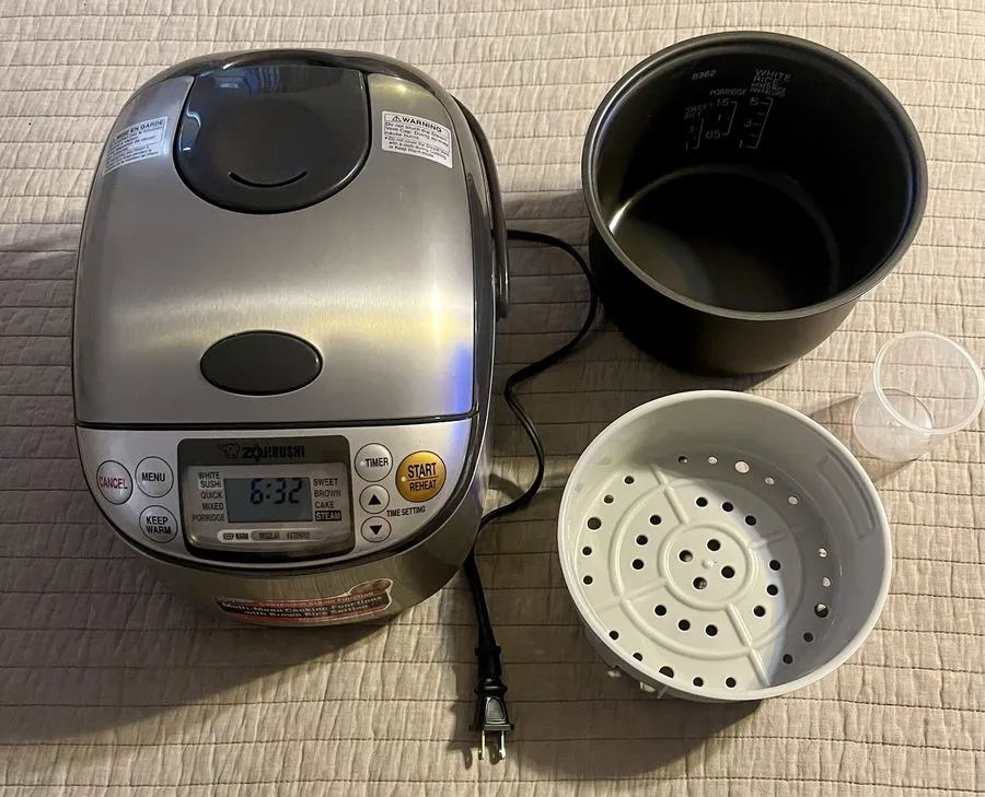 Рисоварка NS-TSC10 5-1/2-Cup (Uncooked) Micom Rice Cooker and Warmer, 1.0-Liter