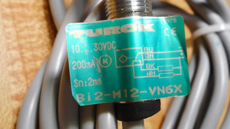 Датчик приближения Turck BI2-M12-VN6X 16402 Inductive Proximity Sensor Switch NP