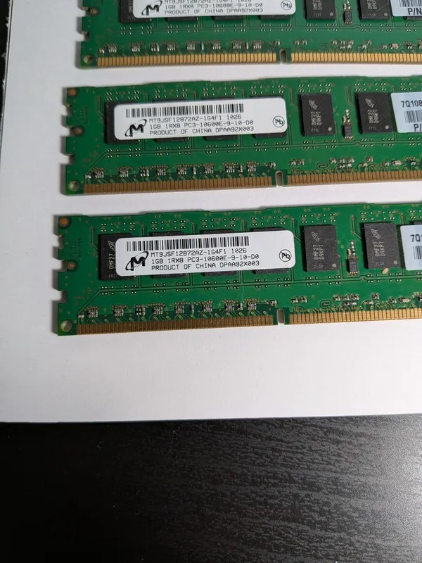Модуль памяти MICRON MT9JSF12872AZ-1G4F1 1026 1GB 1RX8 PC3-10600E HP P/N 500208- — фото лота 1