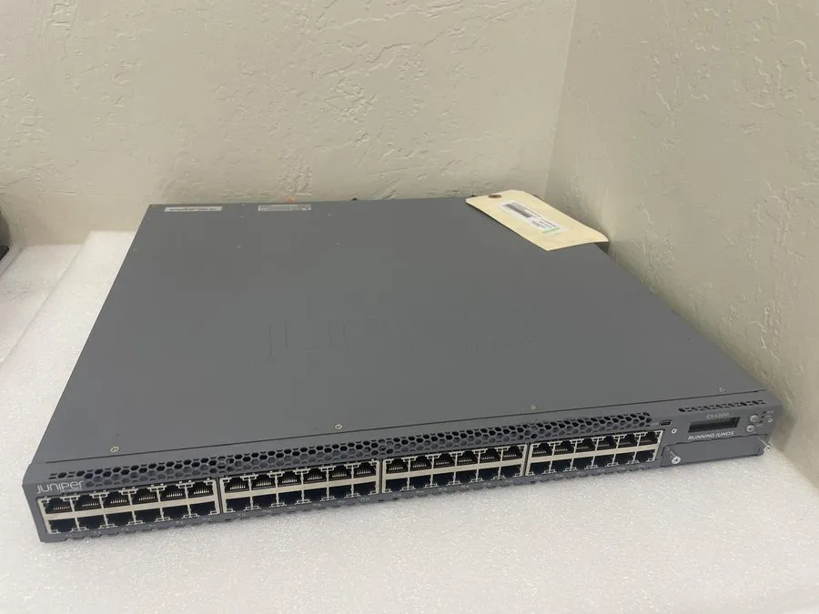 Коммутатор JUNIPER NETWORKS EX4300-48T, NO RACKEARS