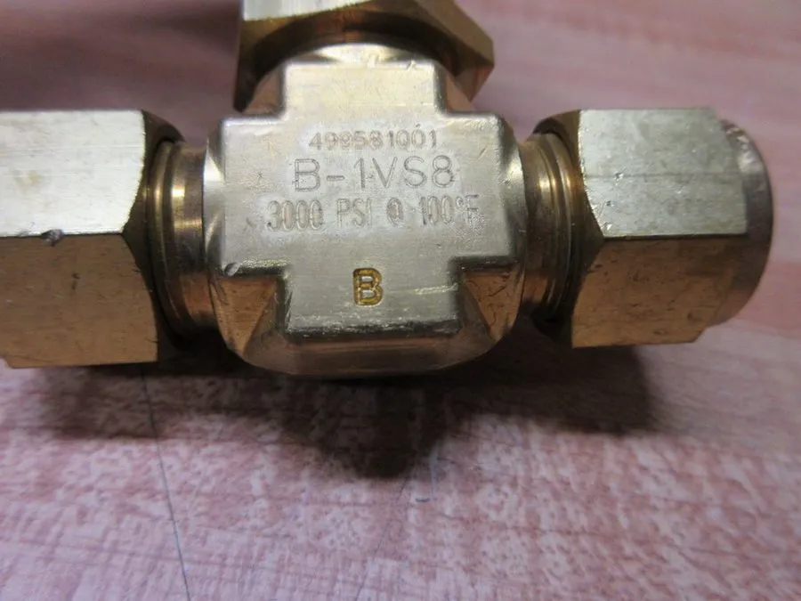 Клапан Swagelok B-1VS8 Needle Valve 1/2" Tube OD 316 Brass