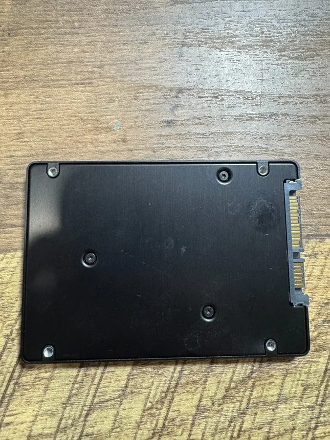 SSD-накопитель MZ7LM960HMJP-000MV Samsung PM863a 960GB TLC SATA 6Gbps 2.5” SSD M