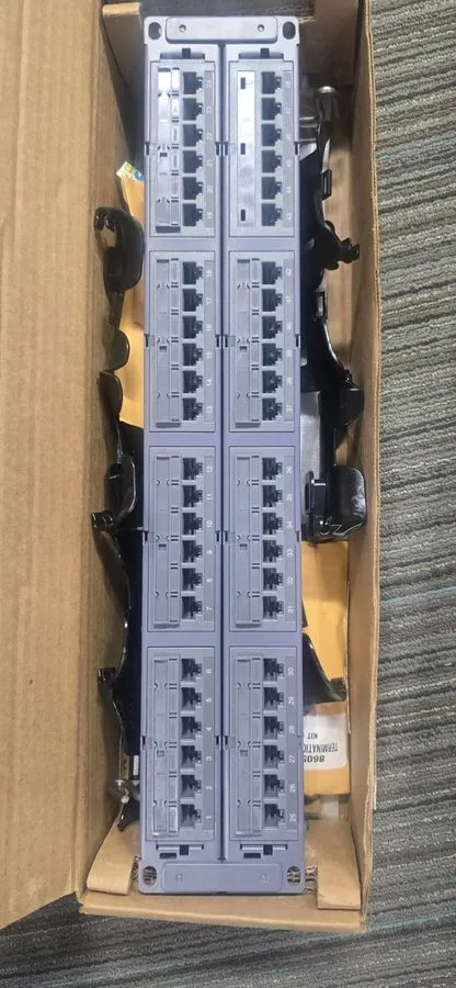 Патч-панель Commscope SYSTIMAX 360 GigaSpeed CAT6A Patch Panel 360-IPR-1100-E-GS — фото лота 1
