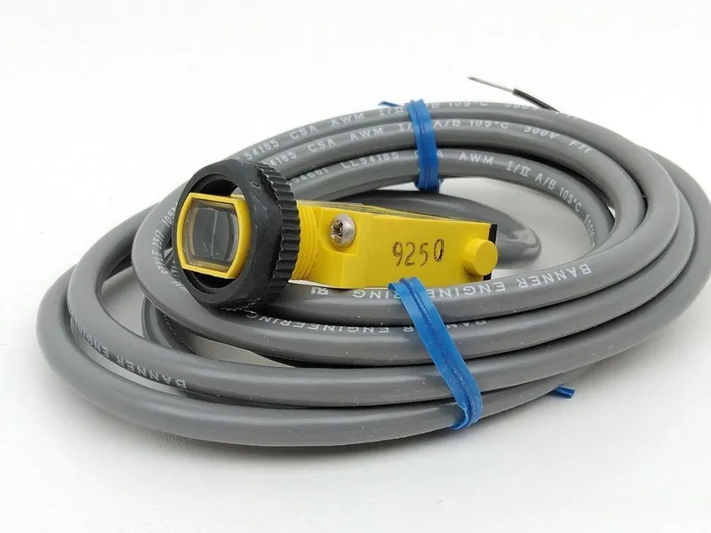 Фотоэлектрический датчик BANNER SM312CV2 PHOTOELECTRIC SENSOR 26159 10-30VDC