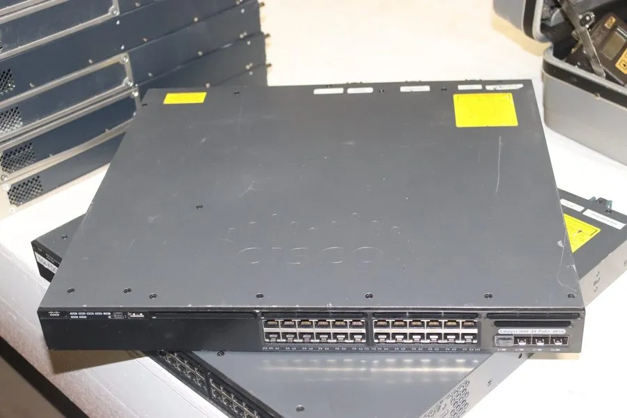Коммутатор Cisco Catalyst 3650 24 Port PoE 4x1G Switch WS-C3650-24PS