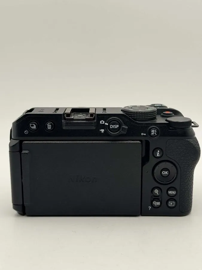 Фотокамера Nikon Z 30 20.9MP Digital SLR DSLR Camera — фото лота 1
