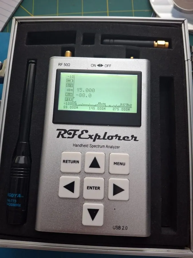 Анализатор спектра RF Explorer Spectrum Analyzer WSUB1G PLUS Slim (50KHz 960Mhz)