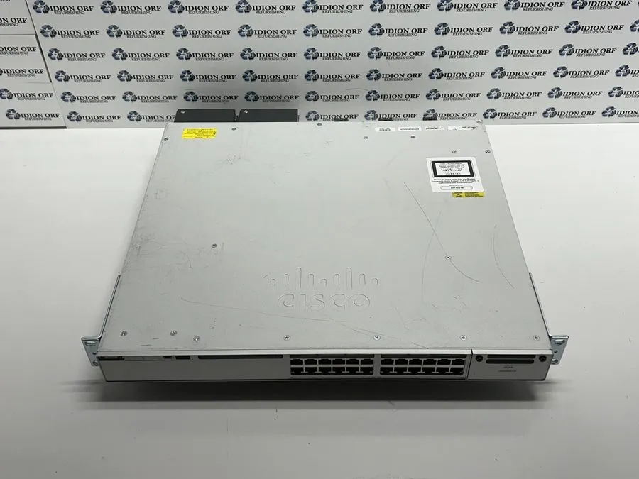 Коммутатор CISCO C9300-24P-E Network Switch Grade B SKU 27432