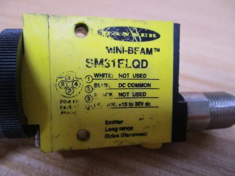Фотоэлектрический датчик Banner SM31ELQD Mini-Beam Photoelectric Sensor