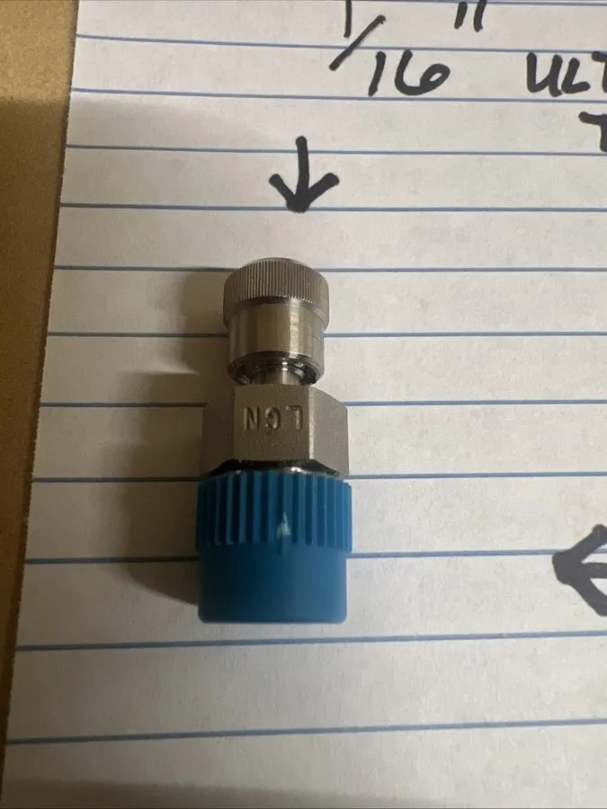 Фитинг Swagelok SS-1-UT-1-2 Stainless Steel Ultra-Torr Vacuum Fitting FNSP